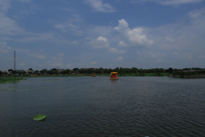 ˮ��һɫ���̲�ʎ����С���x��߅Խ��(l��i)Խ�h(yu��n)��